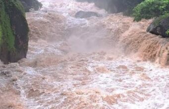 กรมธรณี เตือน 10 จังหวัด ระวังดินถล่ม น้ำป่าไหลหลาก