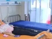 เมียคลอดแฝด 4 สามีตกใจหนีหาย แม่ผัวขอขายหลาน 3 คน แต่คำตอบสะใภ้ทำหน้าชา!