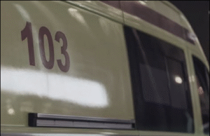 สุดสลด เด็กหญิงวัย 5 ขวบ โยนน้องทารกตกชั้น 4 ดับคาที่ คาดเกิดจากความอิจฉา (ข่าว ตปท.)