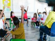 ด.ญ.4 ขวบ พูดทุกวัน “ครูไม่ชอบหนู” แม่เอะใจ ดูกล้องแล้วน้ำตาไหล แทบล้มทั้งยืน