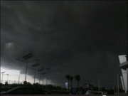 พายุ คัลแมกี เข้าบ่ายนี้ กรมอุตุฯ ประกาศพื้นที่สีแดง เสี่ยงภัยพายุฝนฟ้าคะนองถล่มหนัก